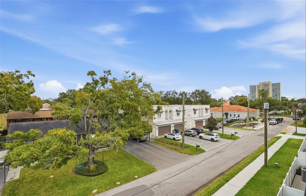 3002 W Platt Tampa FL 33609