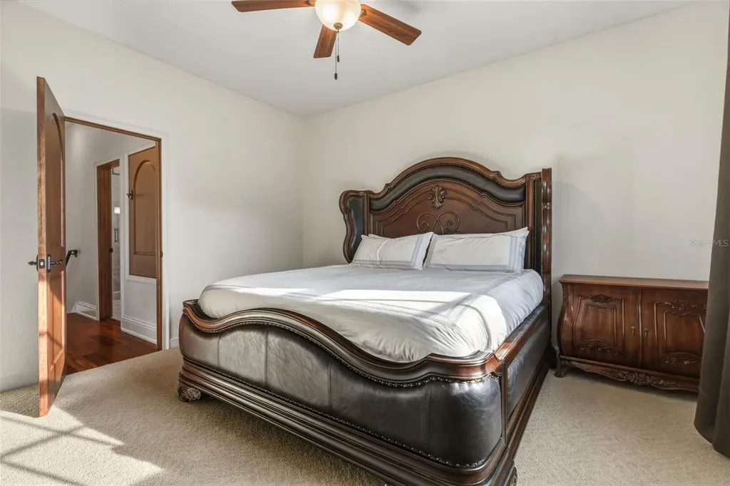 2439 Roat Drive Orlando FL 32835