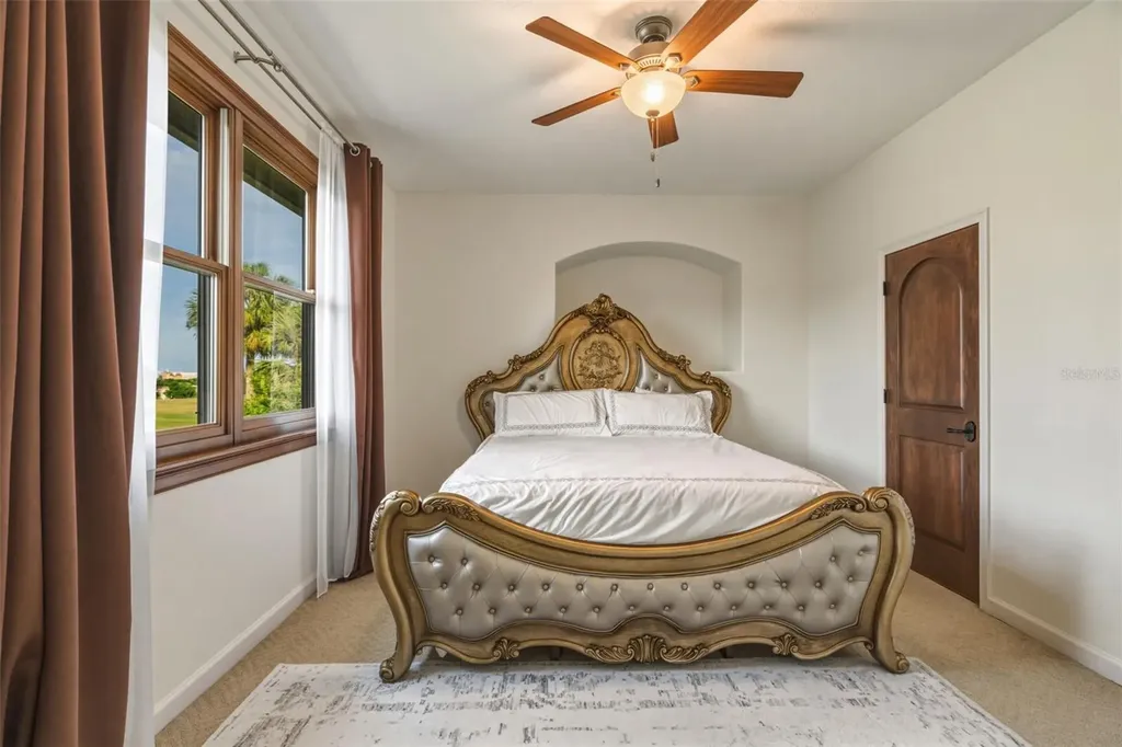 2439 Roat Drive Orlando FL 32835