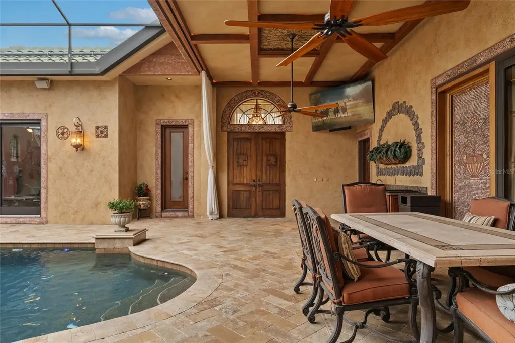 2439 Roat Drive Orlando FL 32835