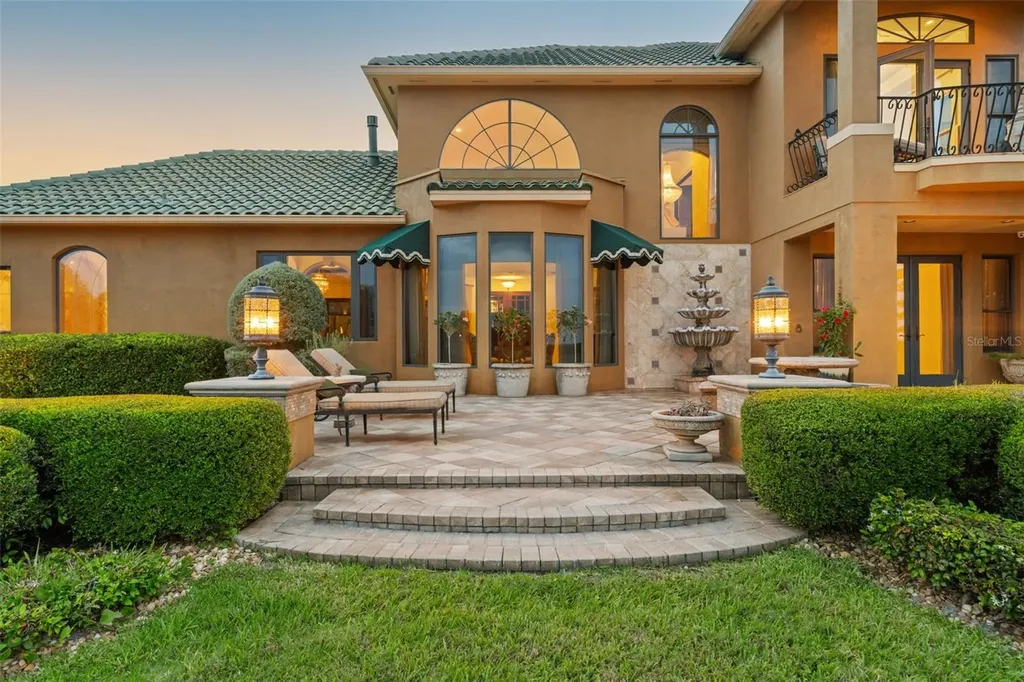 2439 Roat Drive Orlando FL 32835