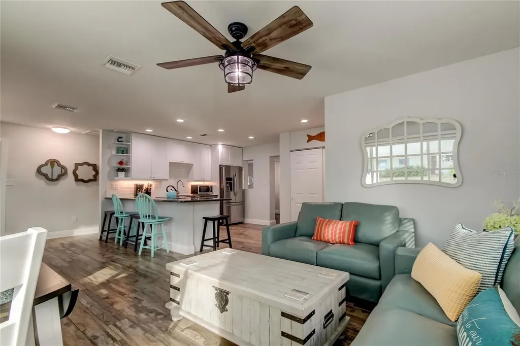1907 2nd Street Indian Rocks Beach FL 33785