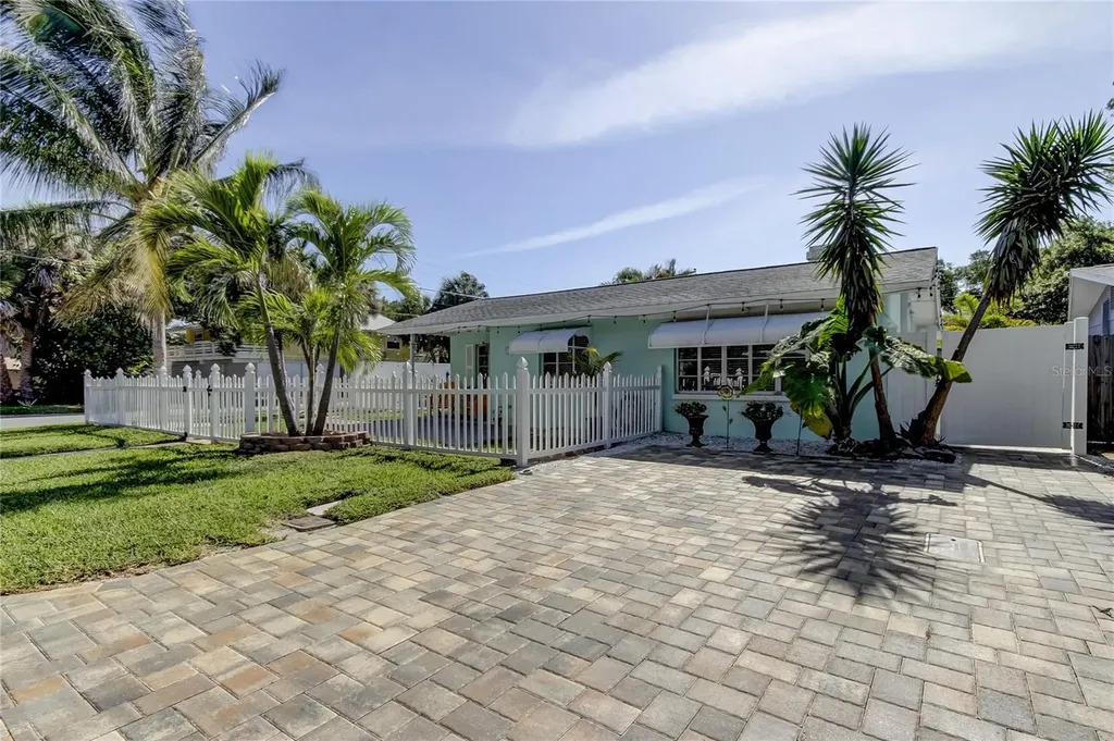 1907 2nd Street Indian Rocks Beach FL 33785