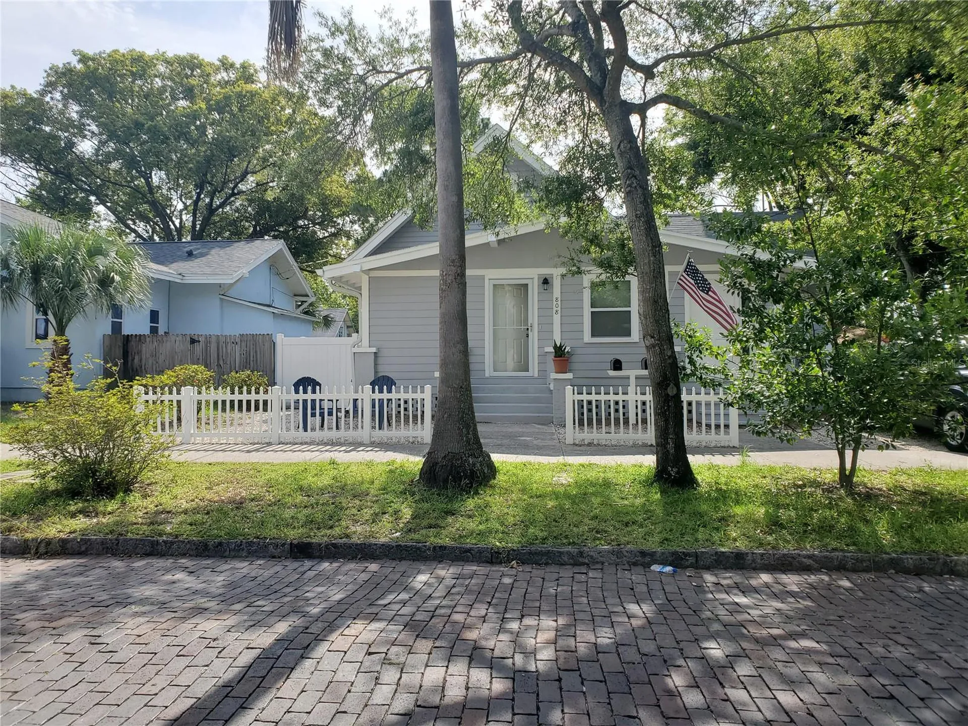 808 Grove Street N St Petersburg FL 33701