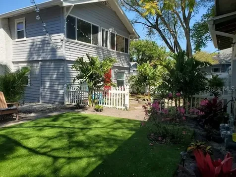 808 Grove Street N St Petersburg FL 33701