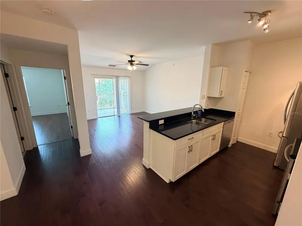 5475 Vineland Road Orlando FL 32811