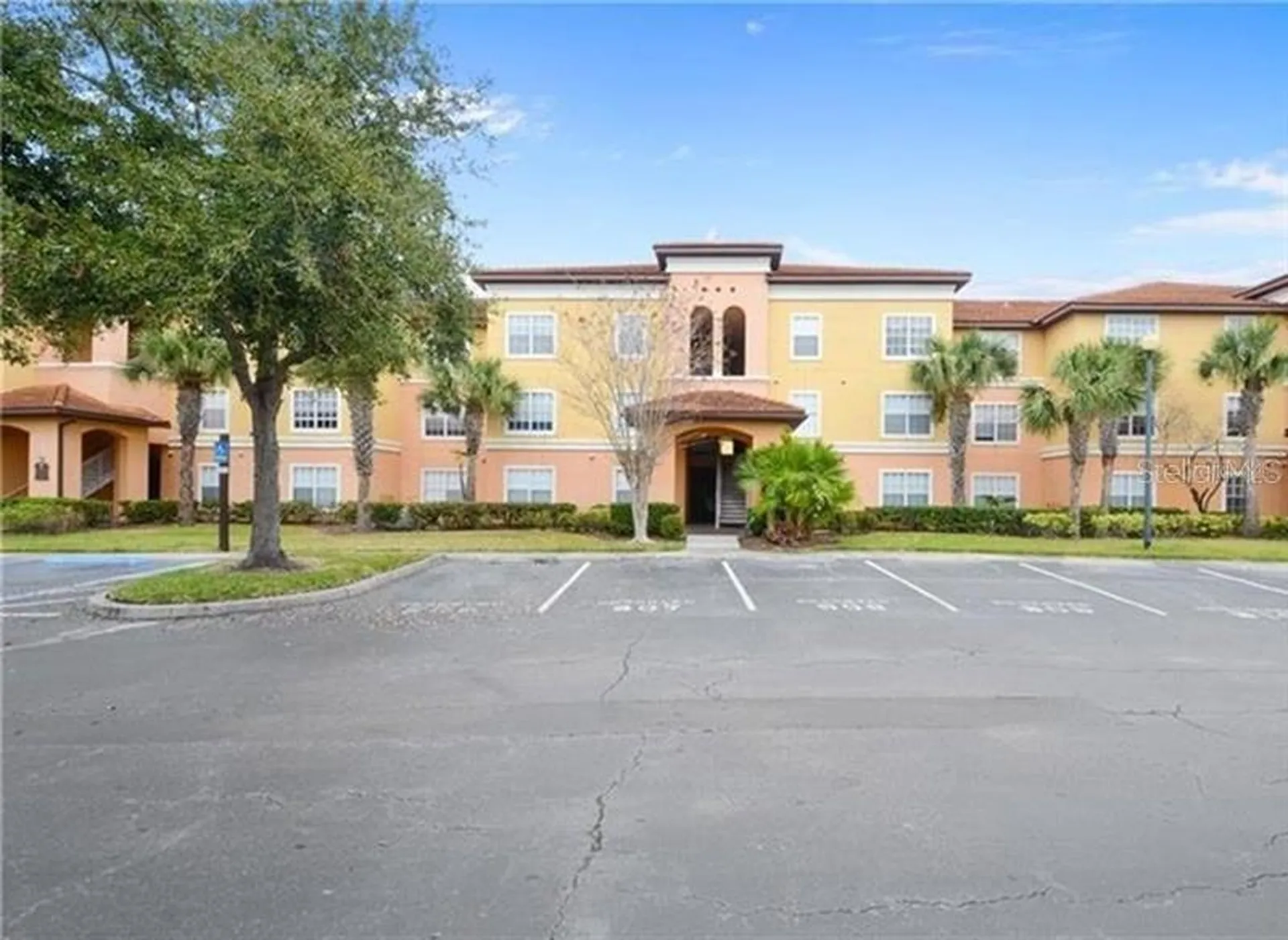 5475 Vineland Road Orlando FL 32811