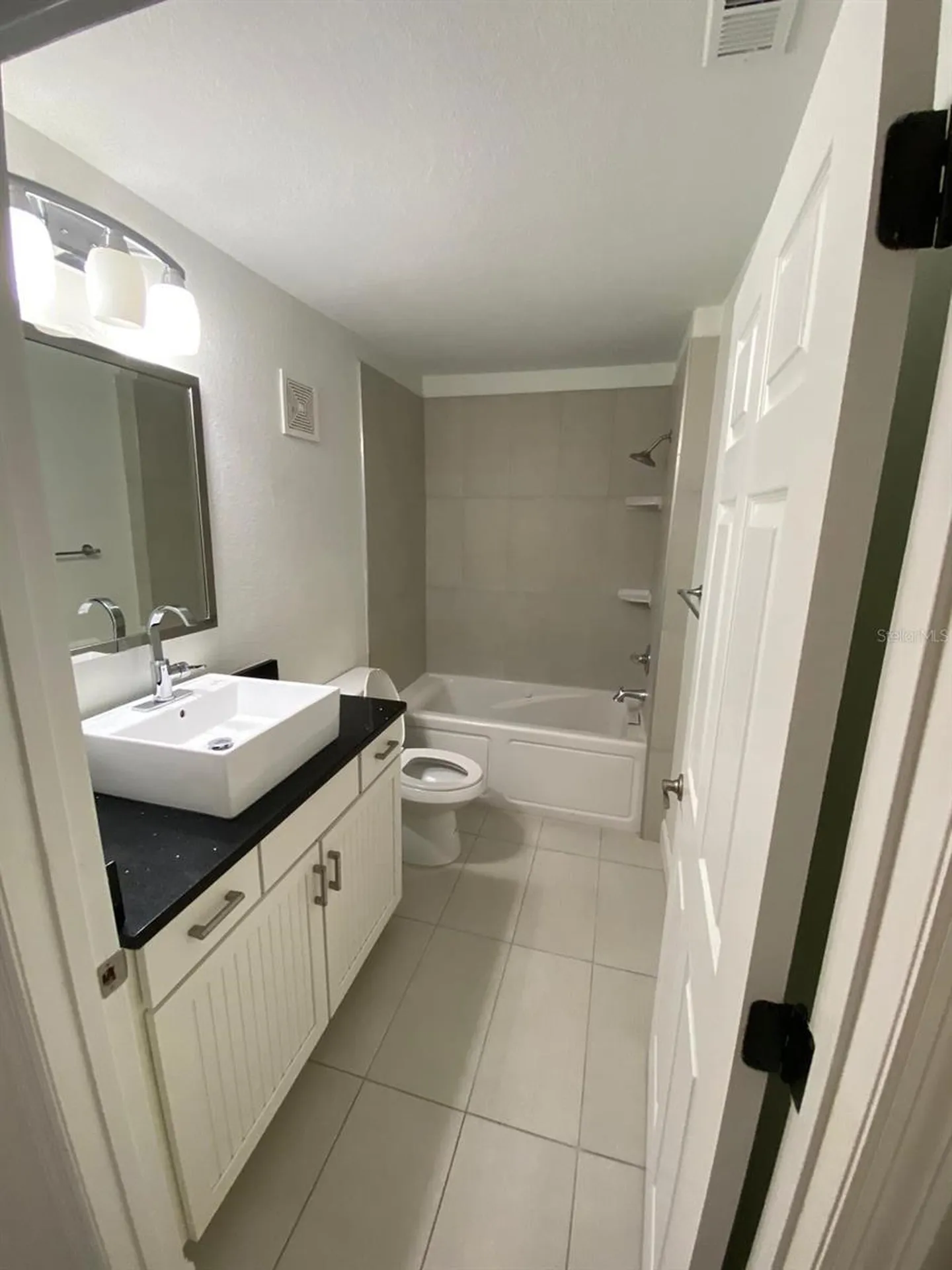 5475 Vineland Road Orlando FL 32811