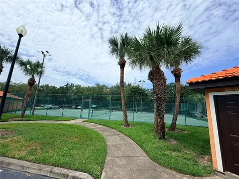 5475 Vineland Road Orlando FL 32811
