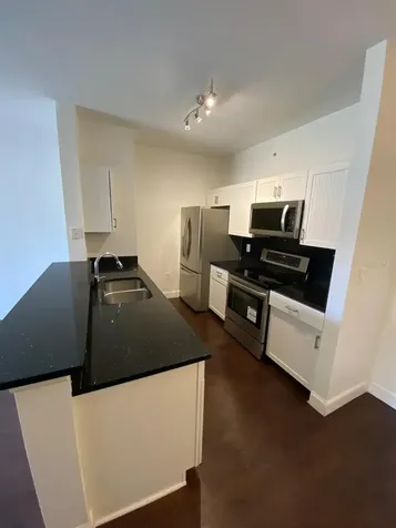 5475 Vineland Road Orlando FL 32811