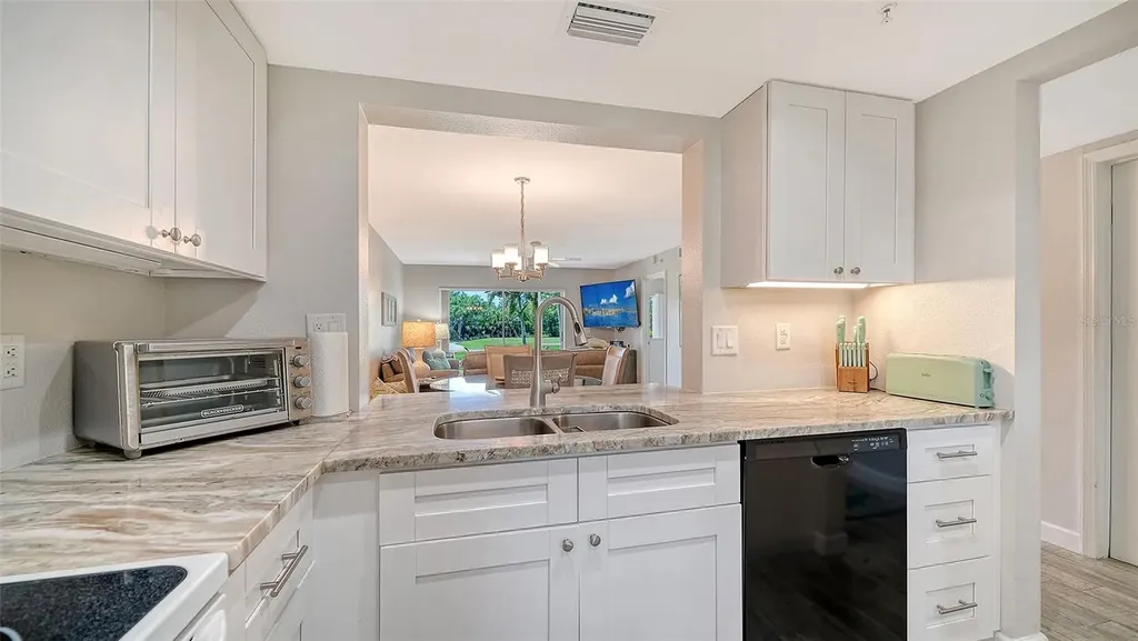 9320 Clubside Circle Sarasota FL 34238