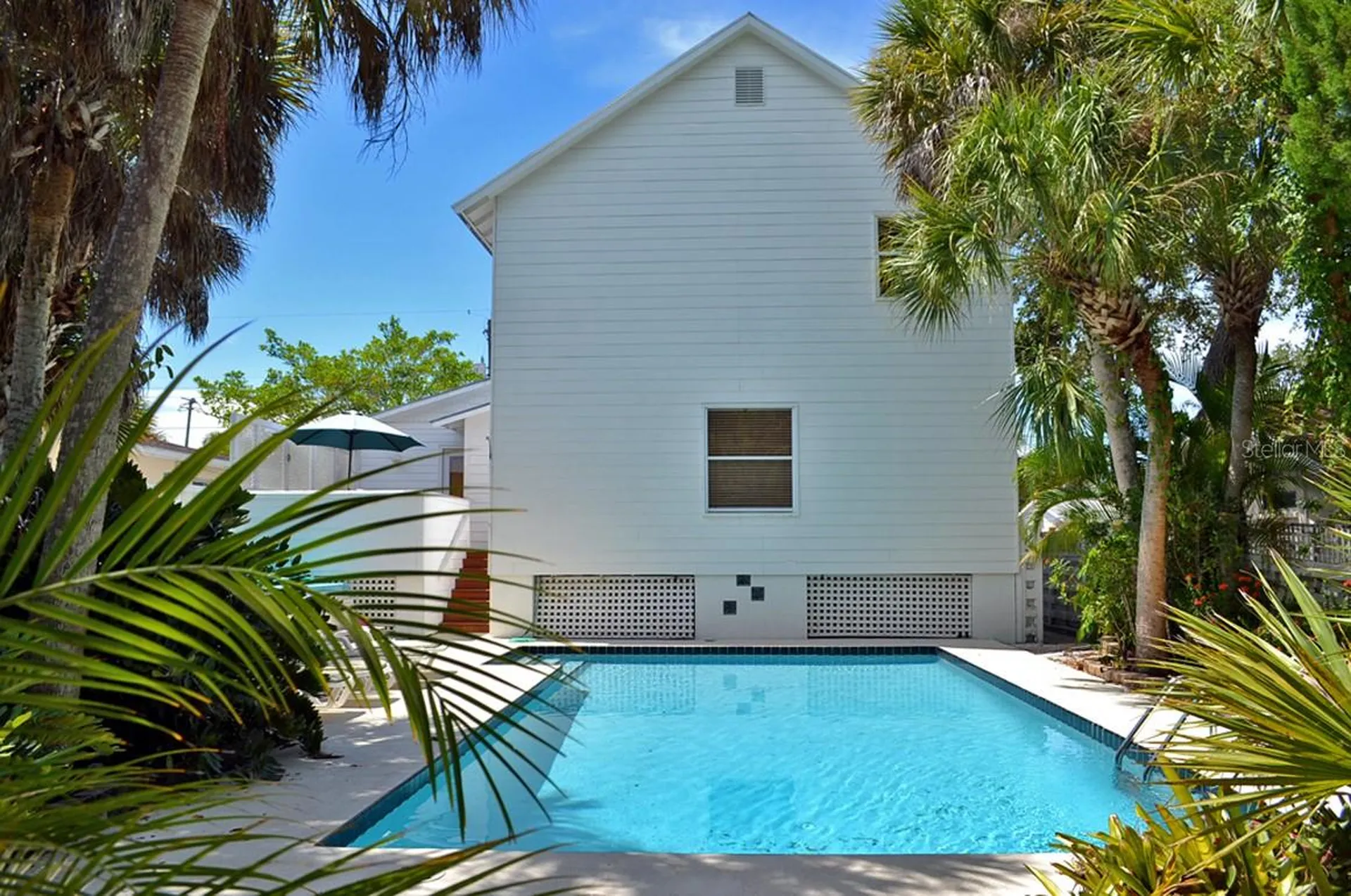 5157 Sandy Beach Avenue Sarasota FL 34242