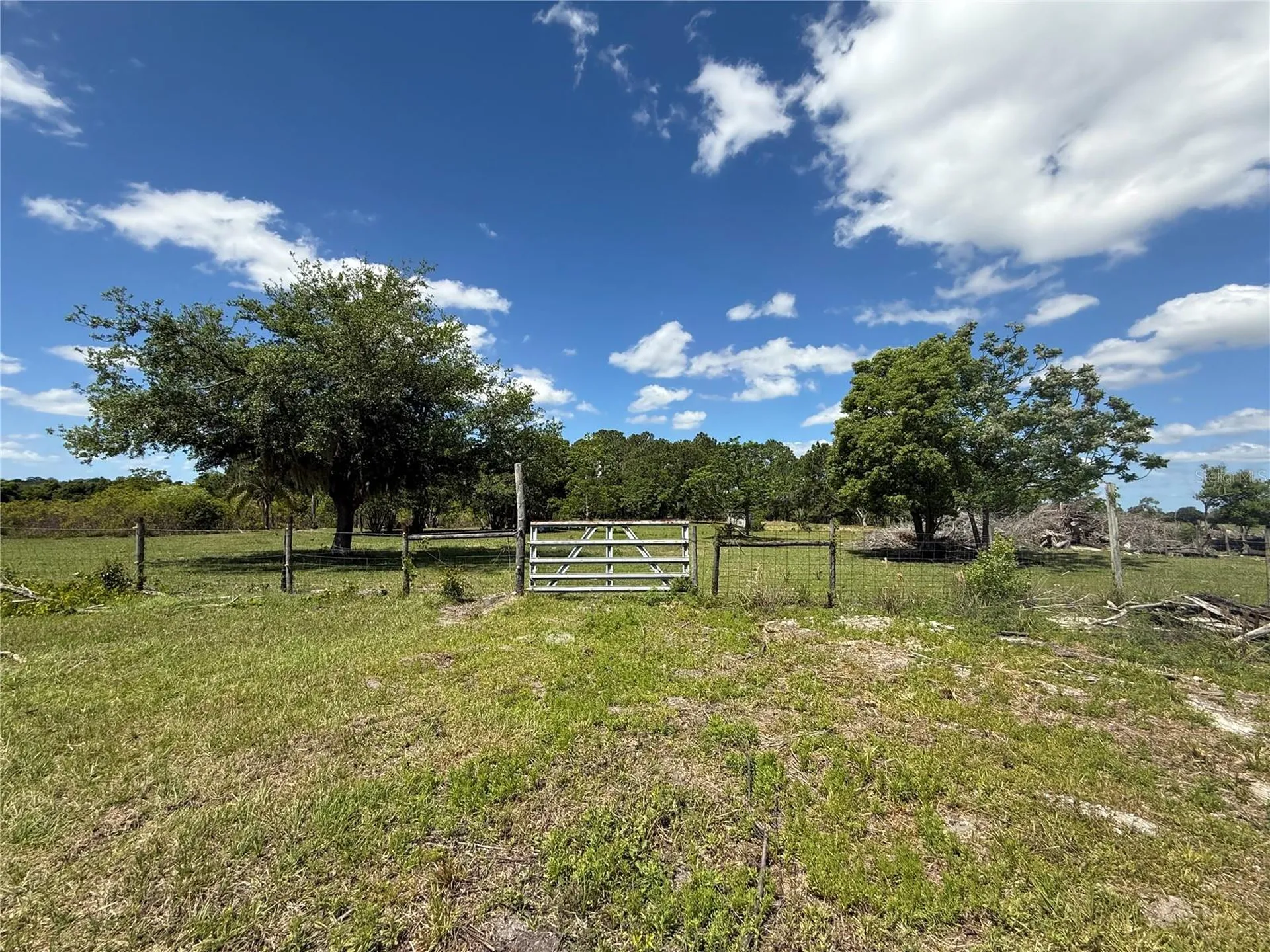 15816 Mullins Boulevard Umatilla FL 32784