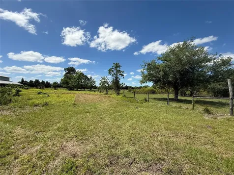 15816 Mullins Boulevard Umatilla FL 32784