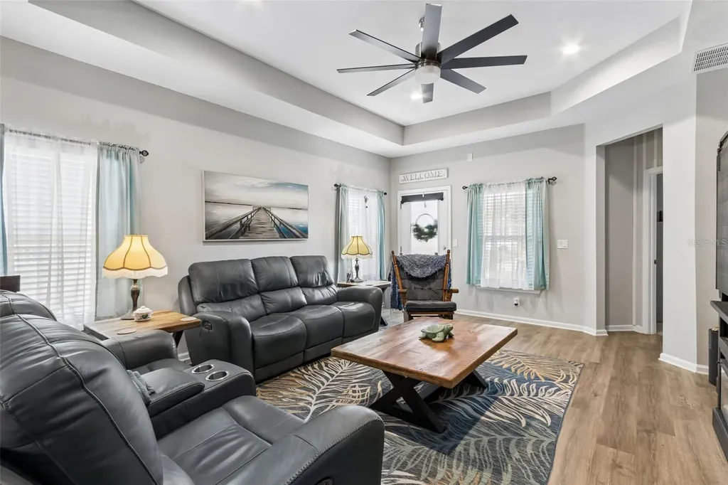 250 Daydream Avenue Yulee FL 32097