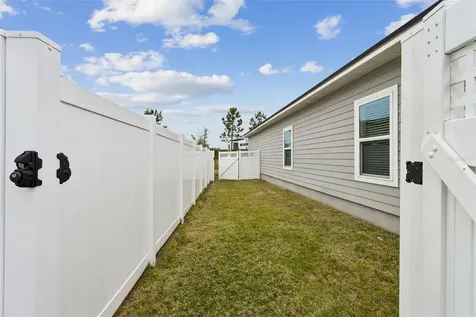 250 Daydream Avenue Yulee FL 32097