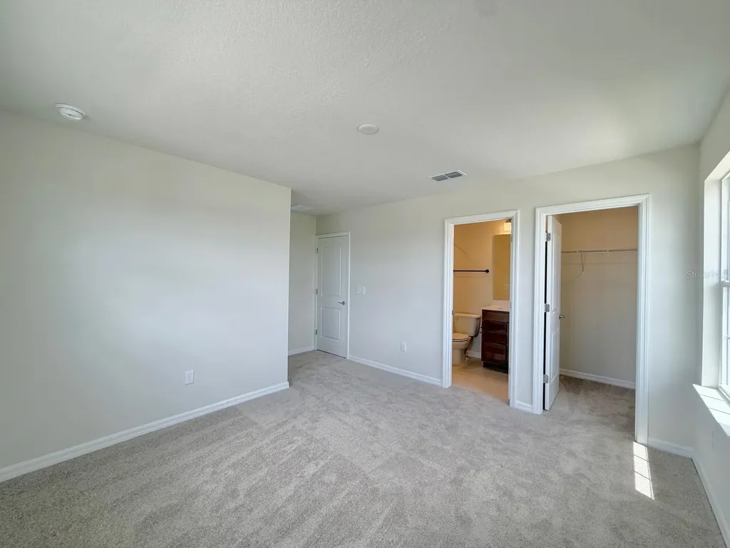 6985 Dappled Oak Way Orlando FL 32829
