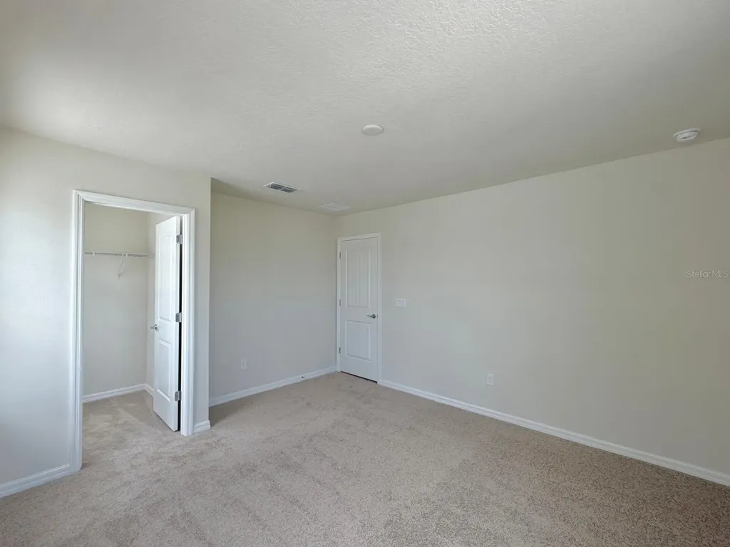 6985 Dappled Oak Way Orlando FL 32829