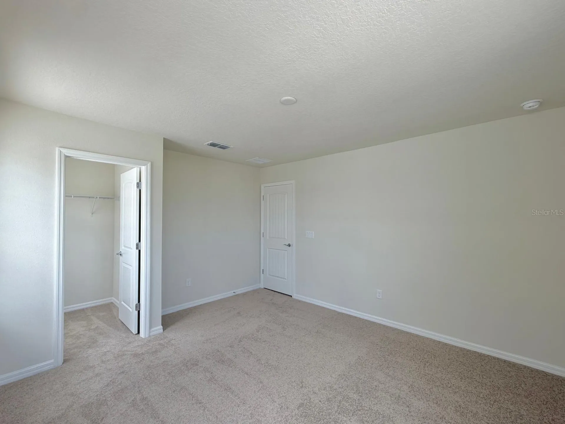 6985 Dappled Oak Way Orlando FL 32829