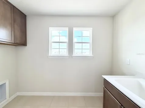 6985 Dappled Oak Way Orlando FL 32829
