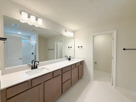 6985 Dappled Oak Way Orlando FL 32829
