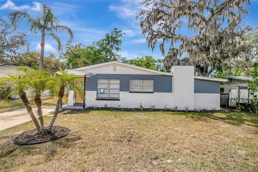 7015 Filbert Lane Tampa FL 33637