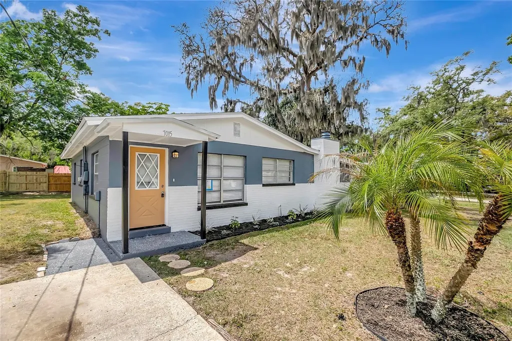 7015 Filbert Lane Tampa FL 33637