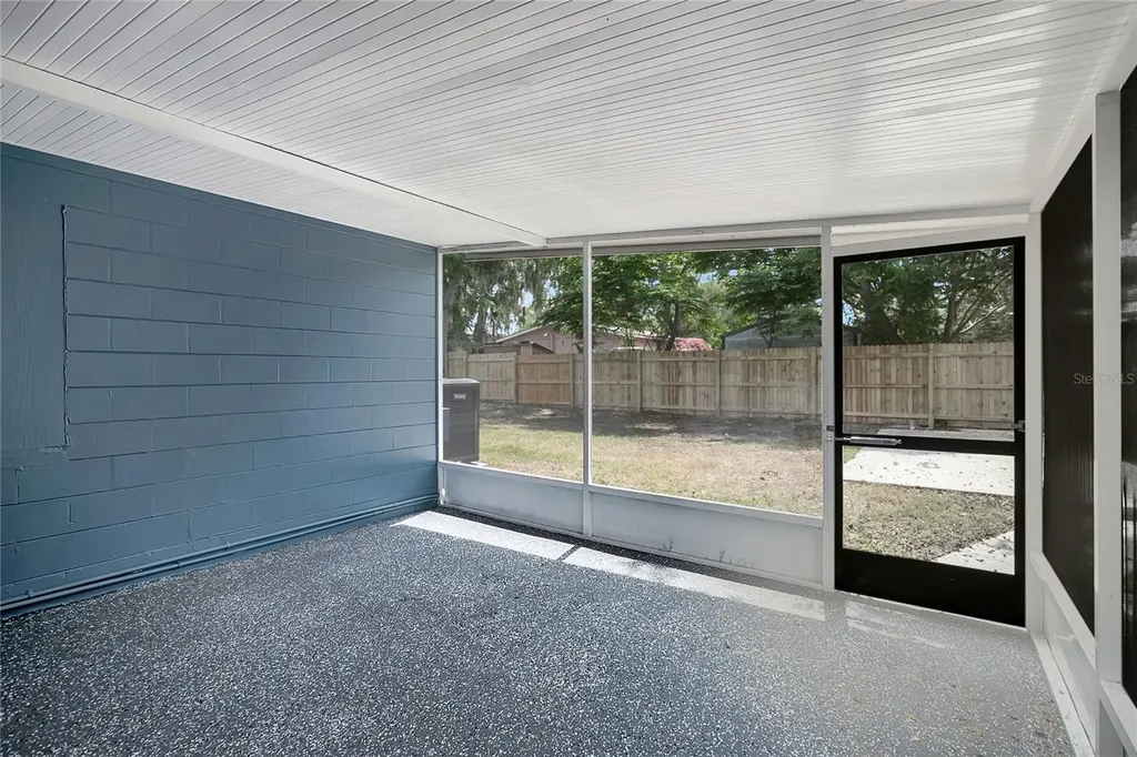 7015 Filbert Lane Tampa FL 33637