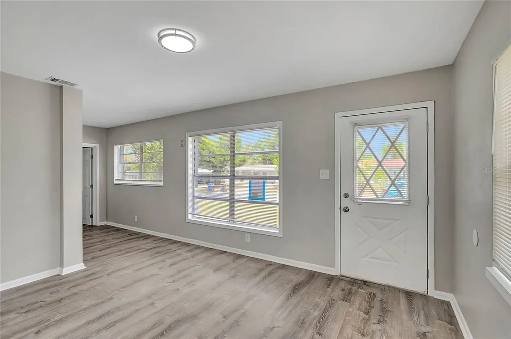7015 Filbert Lane Tampa FL 33637