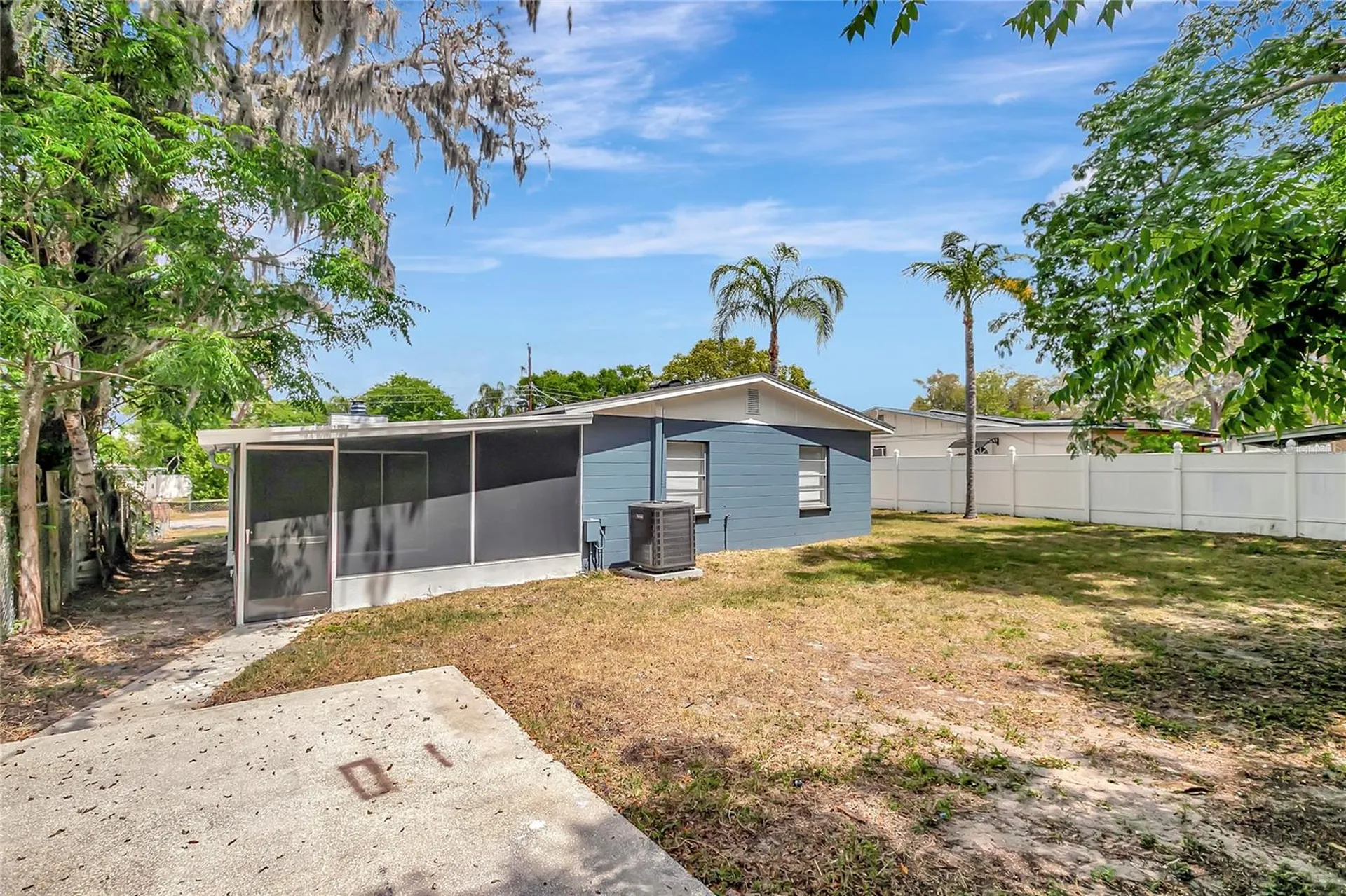 7015 Filbert Lane Tampa FL 33637