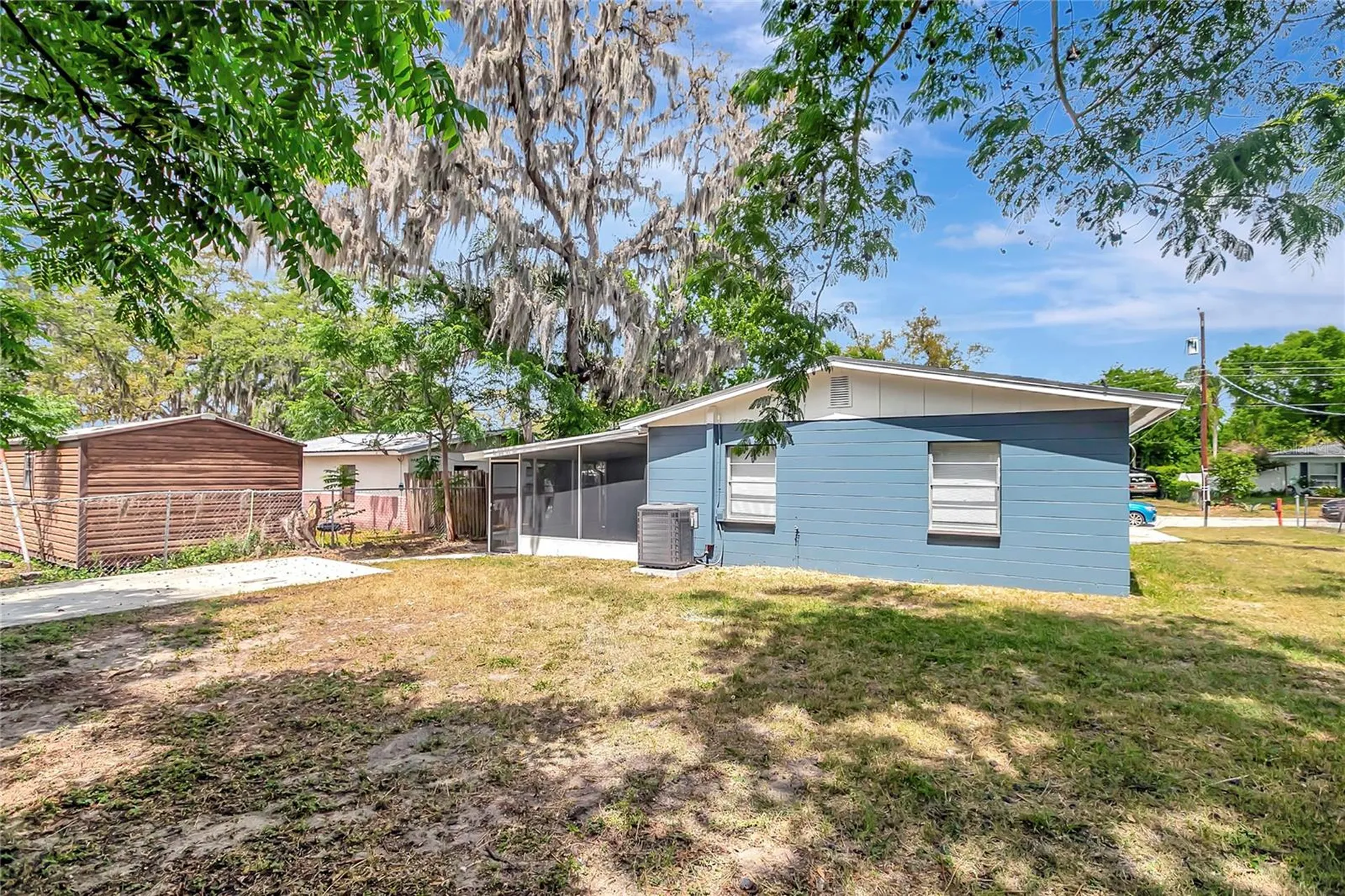 7015 Filbert Lane Tampa FL 33637