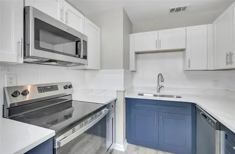 7015 Filbert Lane Tampa FL 33637