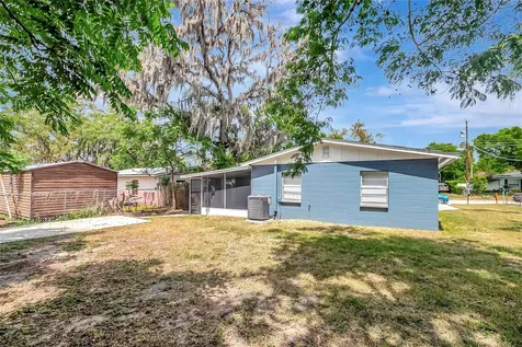 7015 Filbert Lane Tampa FL 33637