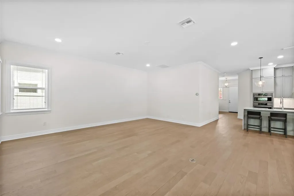 2905 W San Carlos Street Tampa FL 33629