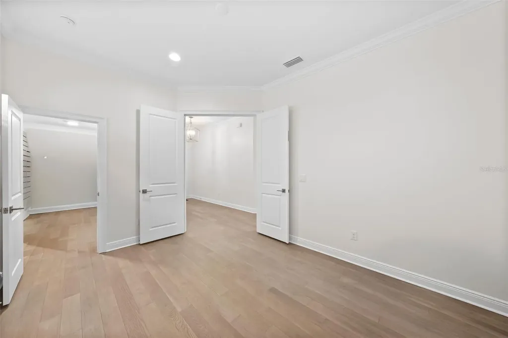 2905 W San Carlos Street Tampa FL 33629