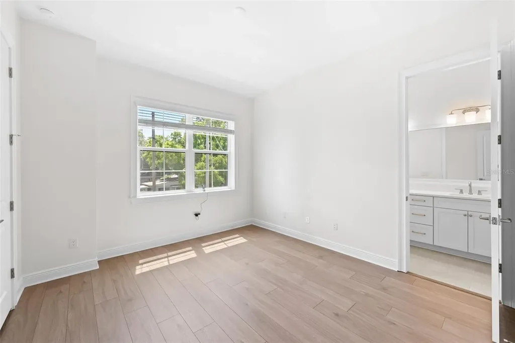 2905 W San Carlos Street Tampa FL 33629