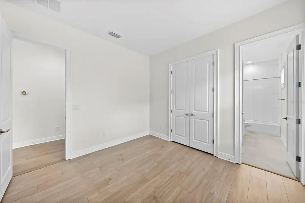 2905 W San Carlos Street Tampa FL 33629