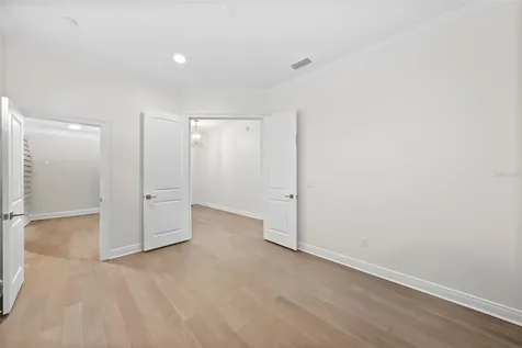 2905 W San Carlos Street Tampa FL 33629