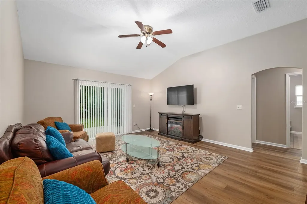 8114 NW 54th Street Gainesville FL 32653