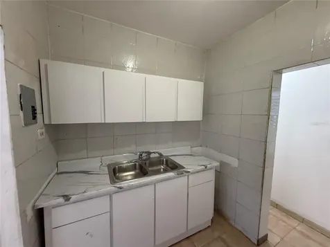 1107 12 NE Street San Juan PR 00920