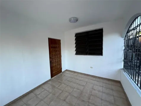 1107 12 NE Street San Juan PR 00920