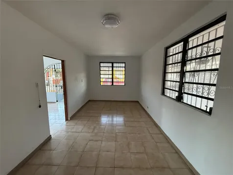 1107 12 NE Street San Juan PR 00920
