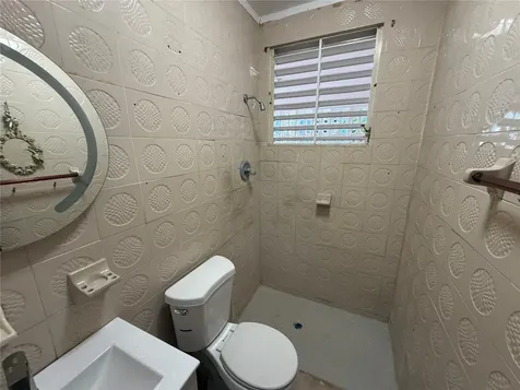 1107 12 NE Street San Juan PR 00920
