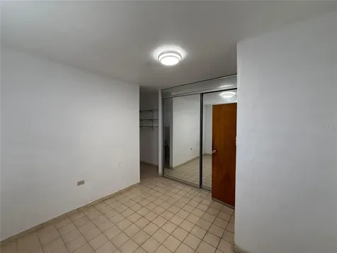1107 12 NE Street San Juan PR 00920