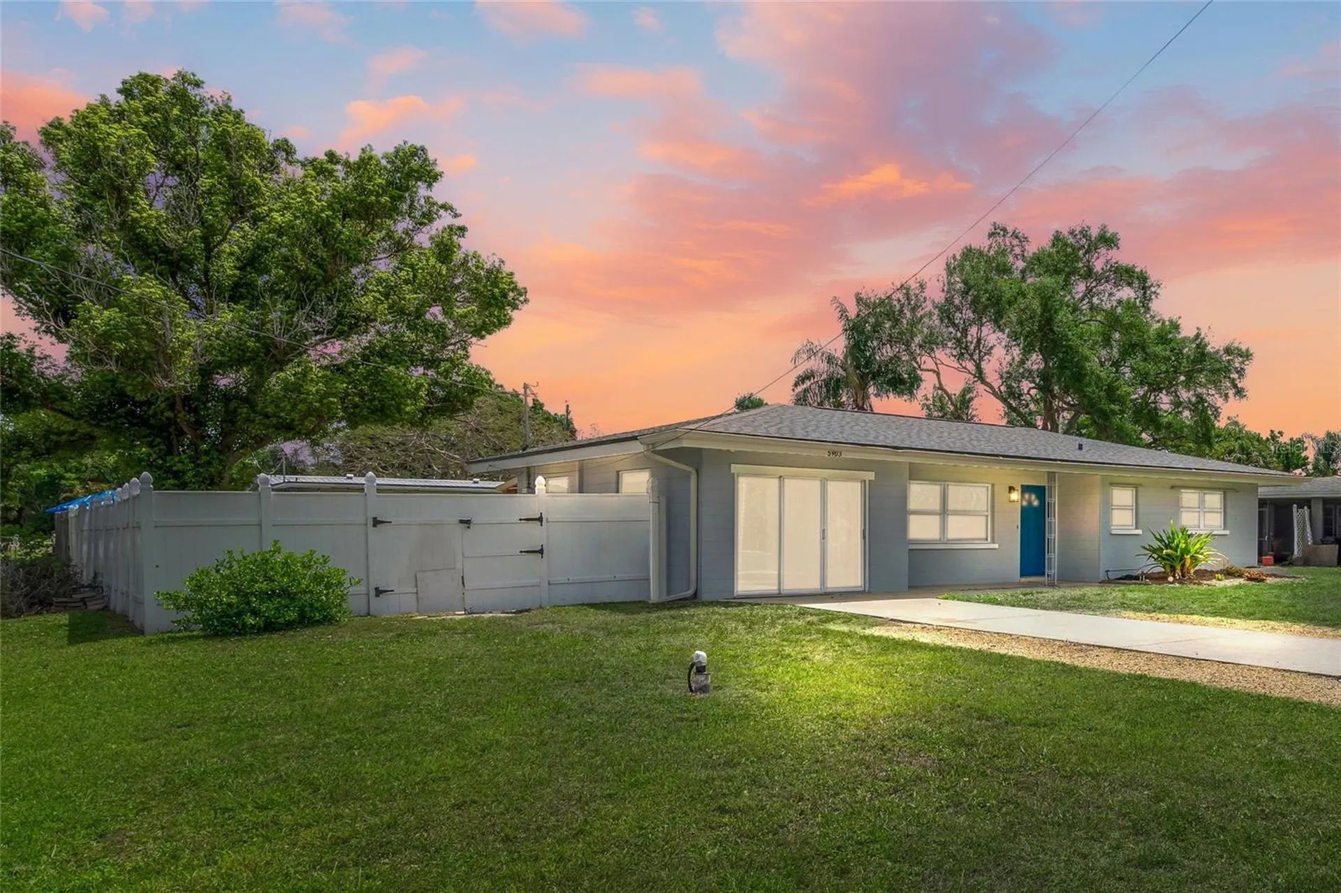 5903 Murdock Avenue Sarasota FL 34231