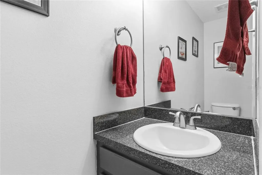 7633 Clovelly Park Place Apollo Beach FL 33572
