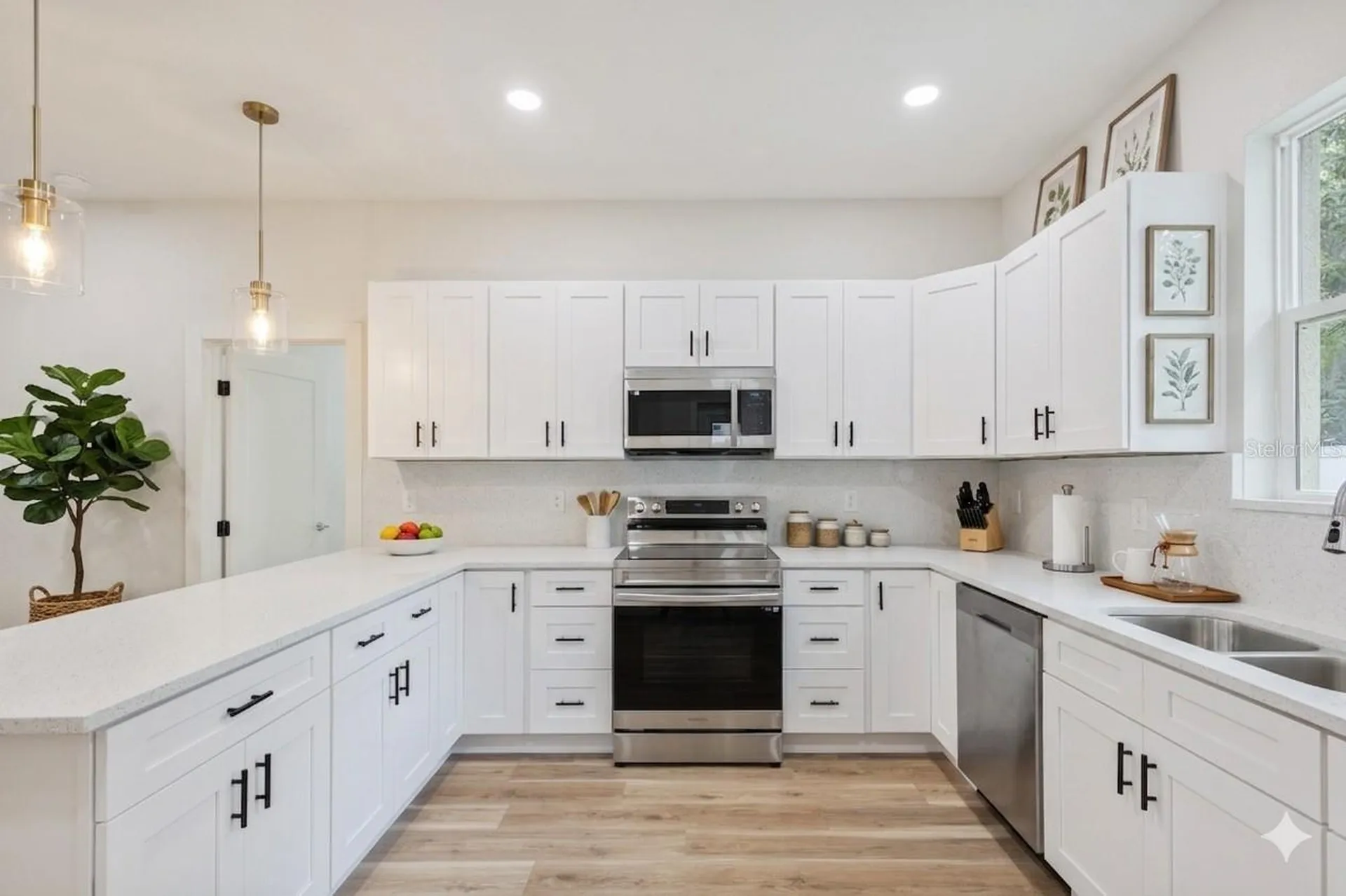 809 E 131st Avenue Tampa FL 33612