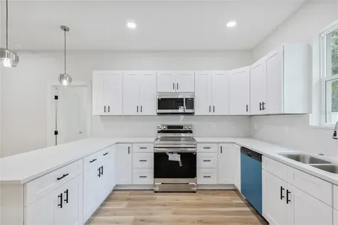 809 E 131st Avenue Tampa FL 33612