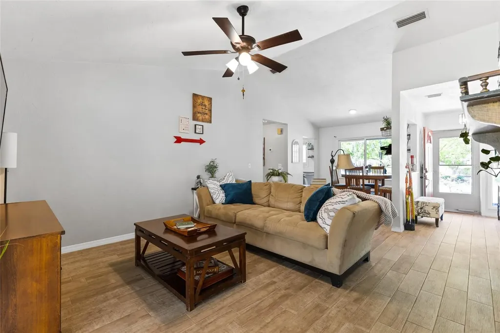 6109 NW 107th Place Alachua FL 32615
