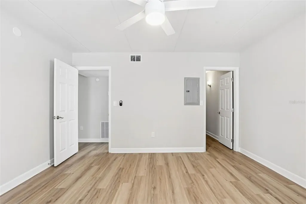 1160 Rue Des Rois South Pasadena FL 33707